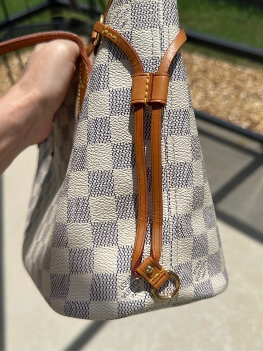 Louis Vuitton Neverfull MM, white - Picture 6 of 15